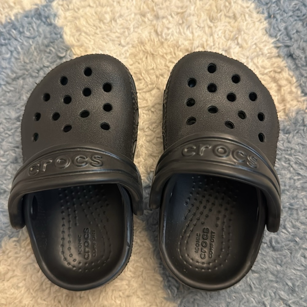 Baby crocs - Picture 3 of 3